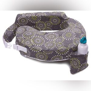 My Brest Friend Fireworks Original Nursing Pillow in Fireworks EUC